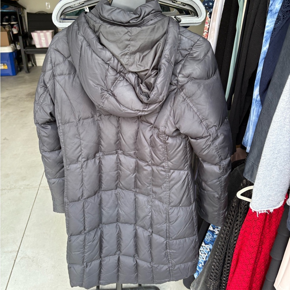 Women's Black Hooded Puffer Coat